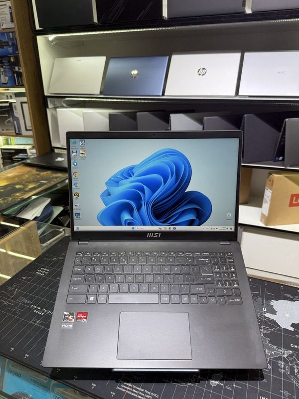 Msi Modern R5-7530U/8/512/15.6