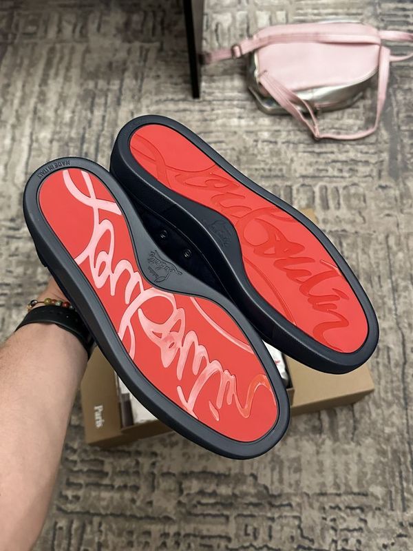 Вналичии Christian Louboutin LJS Все размерах Вналичии Christian Louboutin LJS Все размерах