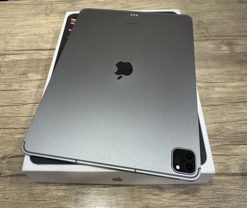 Prodam idyal Ipad Pro 12.9 M2 256GB wi 5G