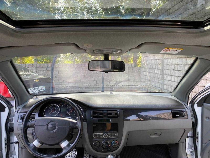 Gentra avtomat/ elegant plus 2022 yurgani 70 000 km.