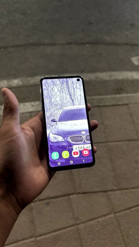 Samsung S10E sotiladi