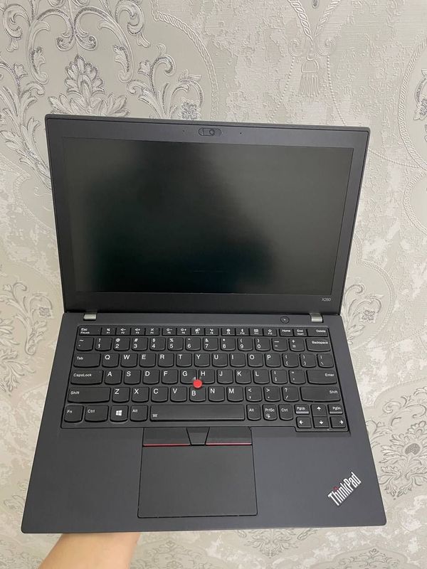 Lenovo ThinkPad x280 i5-8250U Lenovo ThinkPad x280 i5-8250U