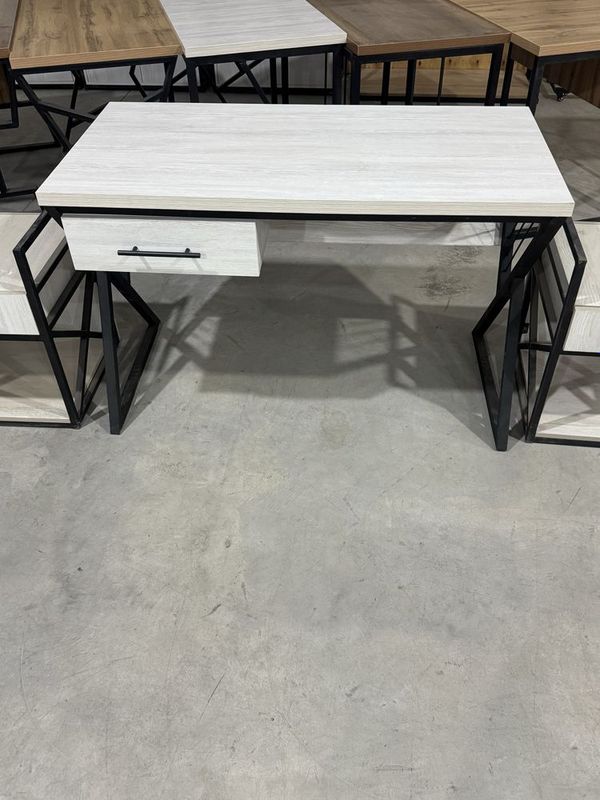 Loft stollor ishlab chiqaruvchidan 380.000 boshlanadi