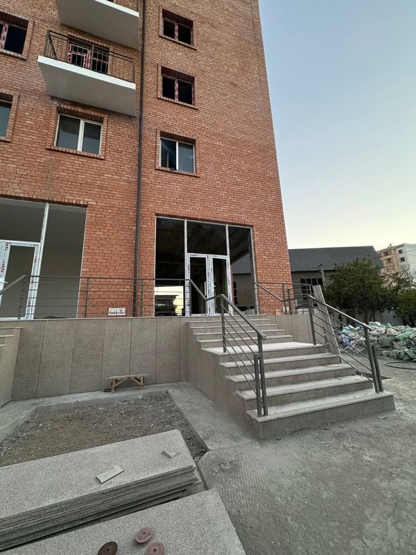 Продается нежилое помещение 120 кв.м 1 этаж первая линия Саракулька