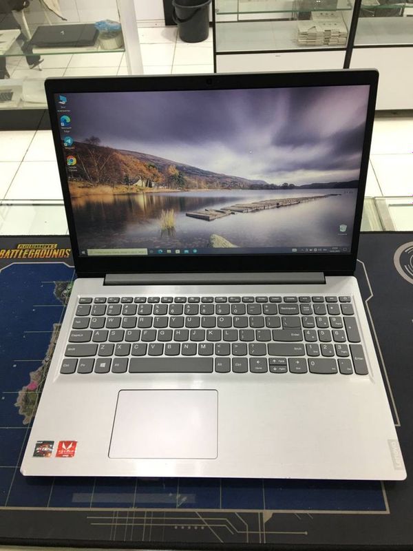 lenova ideapad 81UT ryzen 3-3200U 4/128gn