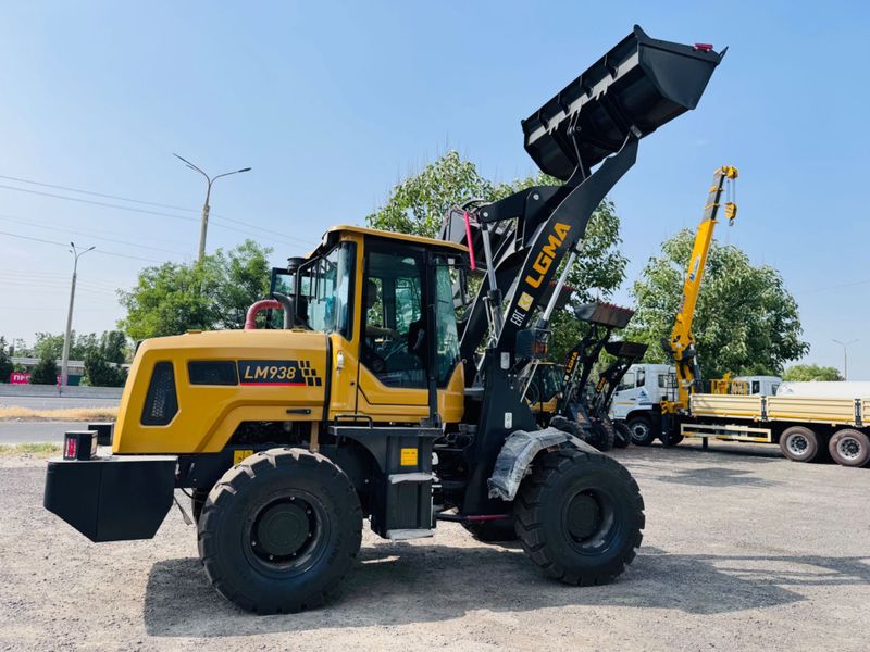 Фронтальный погрузчик Premium качество Lugong LM938 Фронтальный погрузчик Premium качество Lugong LM938