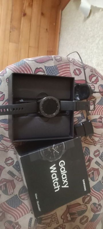 Samsung galaxy watch Samsung galaxy watch
