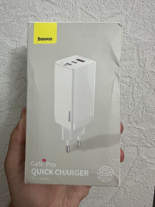 Зарядка Baseus GaN5 Pro Fast Charger 65Wс кабелем Зарядка Baseus GaN5 Pro Fast Charger 65Wс кабелем