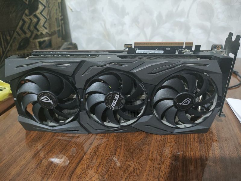 Rx 5700 xt Asus ROG Rx 5700 xt Asus ROG