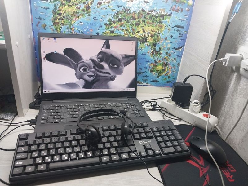 Ноутбук Lenovo серый