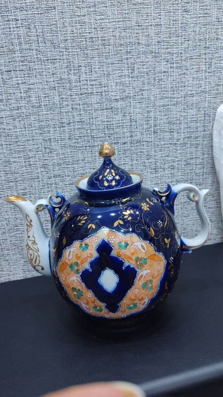 Продам чайник на 4 литра Продам чайник на 4 литра