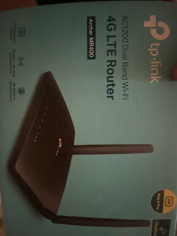 Wifi router tplink mr400