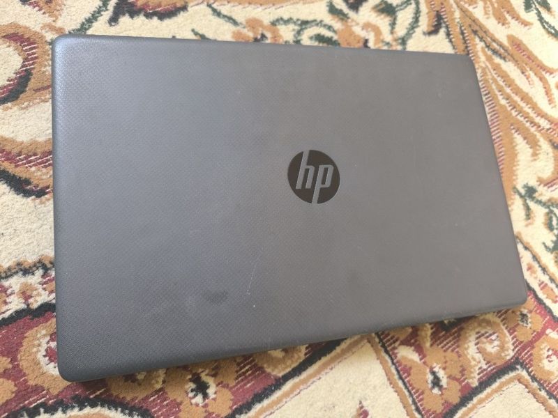 HP 250 G7 tezda sotiladi 3mln