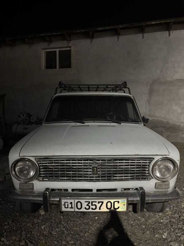 BAZ 2102 sotiladi benzinda yurgan BAZ 2102 sotiladi benzinda yurgan