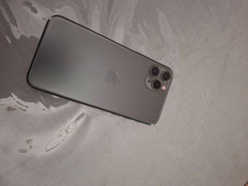Срочно продаётся iphone 11 pro
