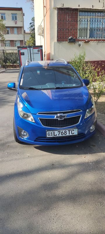 Продам Спарк 2015 год 3 позиция