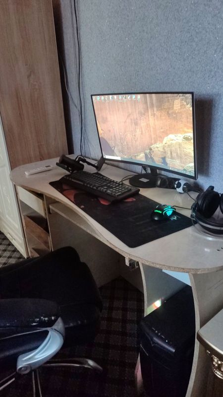 Ustolniy kampuyter
