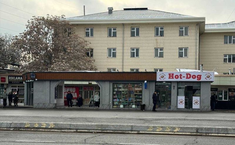 Продается магазин офис останововка Улица Лутфий Чиланзар Продается магазин офис останововка Улица Лутфий Чиланзар