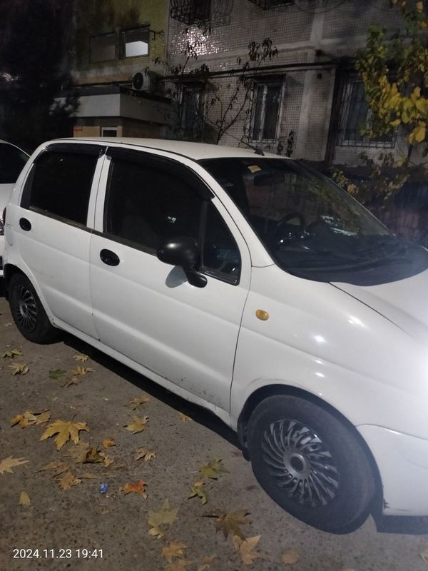 Matiz sotiladi srochniy 2010 30mln