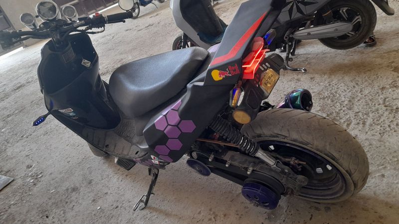 Skuter sotiladi holati yaxshi