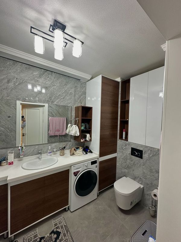 Сдается 3 комнатная квартира 120м2 ЖК Янги Дархон Сдается 3 комнатная квартира 120м2 ЖК Янги Дархон