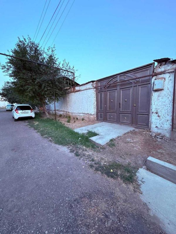Hovli sotiladi. 4 sotix, qulay joy, hujjatlar tayyor. Hovli sotiladi. 4 sotix, qulay joy, hujjatlar tayyor.