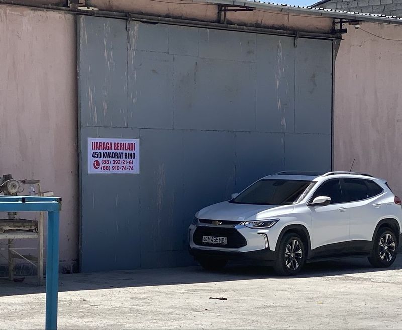 Ijaraga beramiz 450 kvadrat joy usti yopiq sivet gaz bor