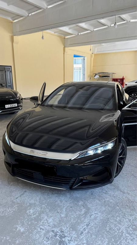 Byd xan dual motor holati idyal kirasksi toza murojat uchun tel qiling Byd xan dual motor holati idyal kirasksi toza murojat uchun tel qiling