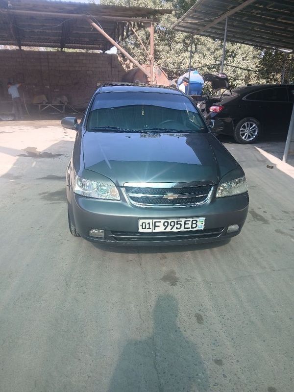 lasetti 1.6 avtamat sotiladi lasetti 1.6 avtamat sotiladi