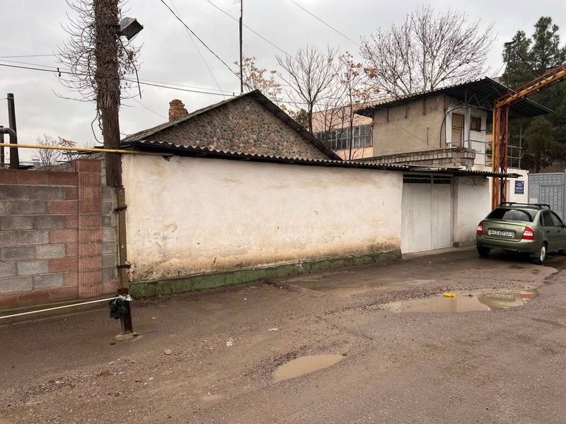 Дом 4 коматы 3,4 соток ул М. Ашрафи Дом 4 коматы 3,4 соток ул М. Ашрафи