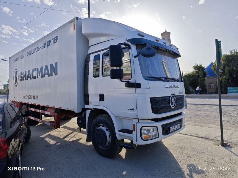 Shacman L3000... Shacman L3000...