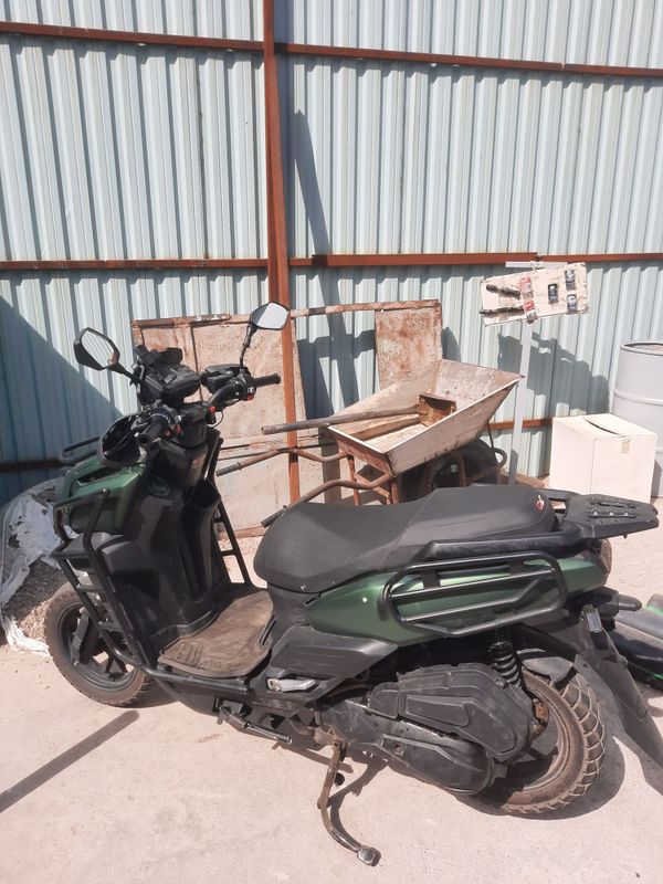 Skuter tank benzin
