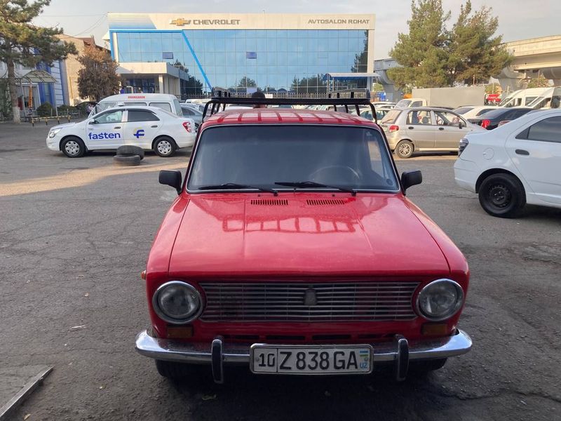 Lada 2102 Jiguli sotiladi