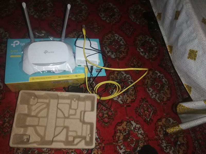 Router sotiladi yangi hali paketlari ham ochilmagan