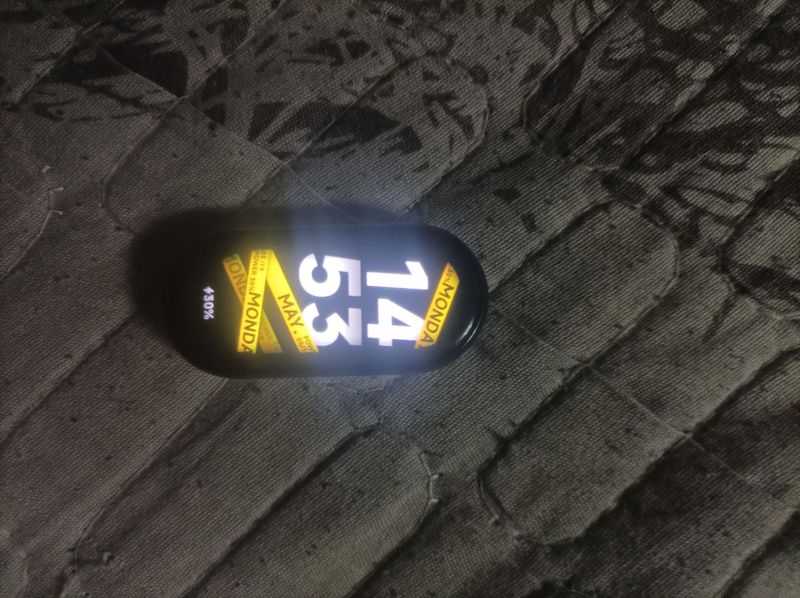 Продам Xiaomi smart band 8 global глобальная версия Продам Xiaomi smart band 8 global глобальная версия