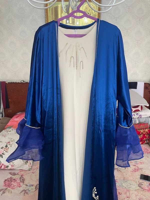Abaya sotiladi vicherniy Abaya sotiladi vicherniy