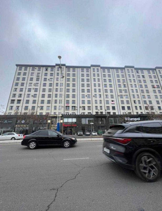 Срочно продается коробка. Алмазарский район. Срочно продается коробка. Алмазарский район.