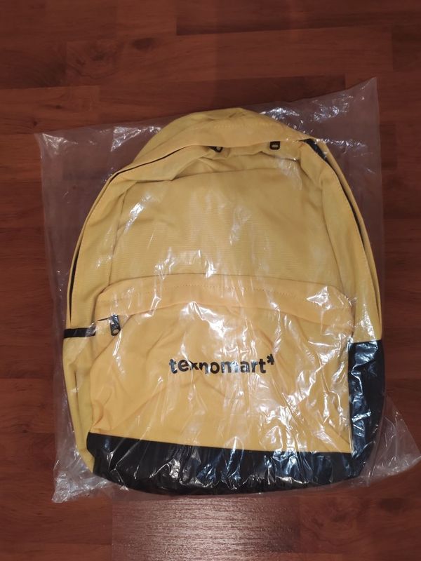 Срочно продам новый оригинал портфел для школника texnomart Срочно продам новый оригинал портфел для школника texnomart