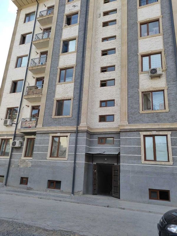 Ko`p qavatli uydagi xonadon Ko`p qavatli uydagi xonadon