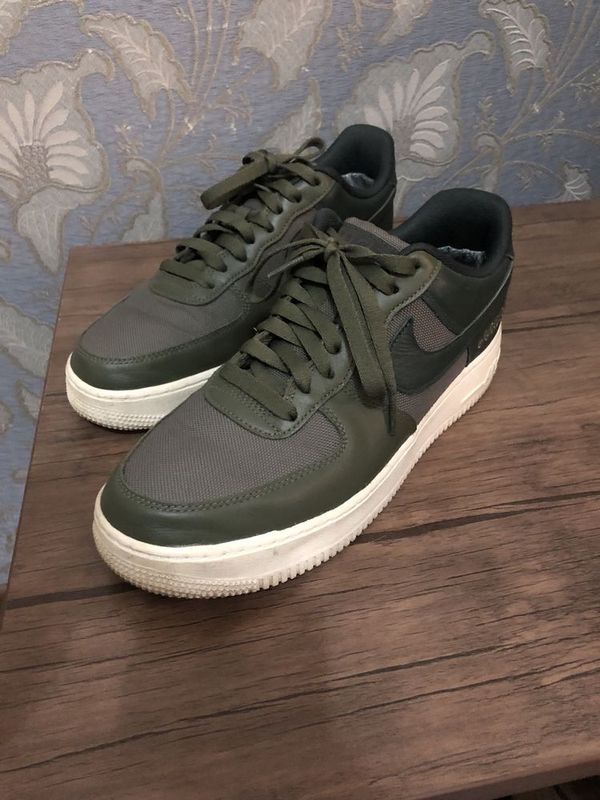Продаются кроссовки NIKE