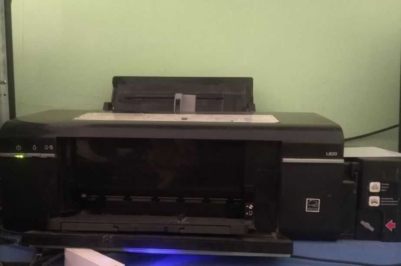 Цветной принтер EPSON L800 Цветной принтер EPSON L800