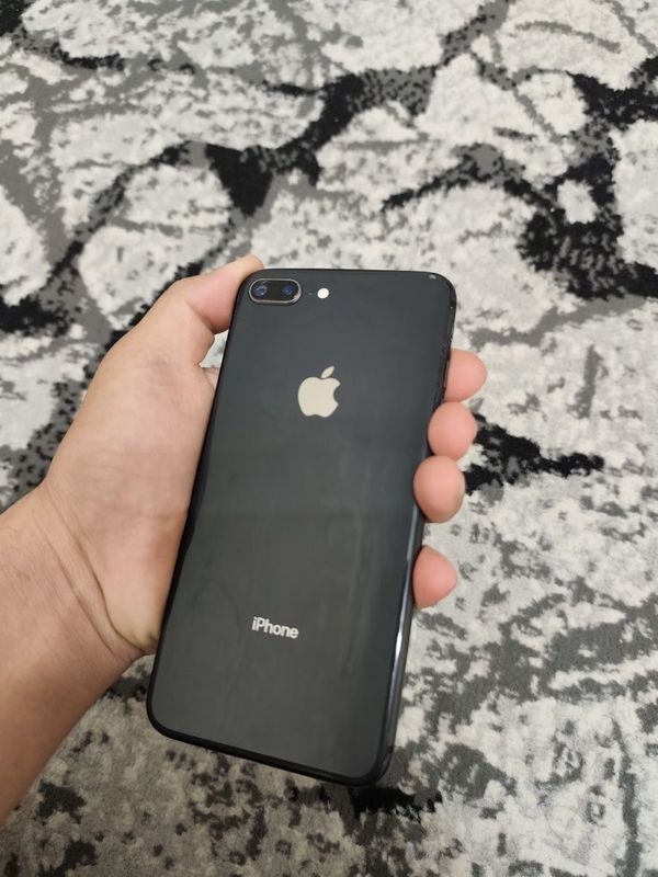 Iphone 8 plus ideal atpechatkalari ishledi