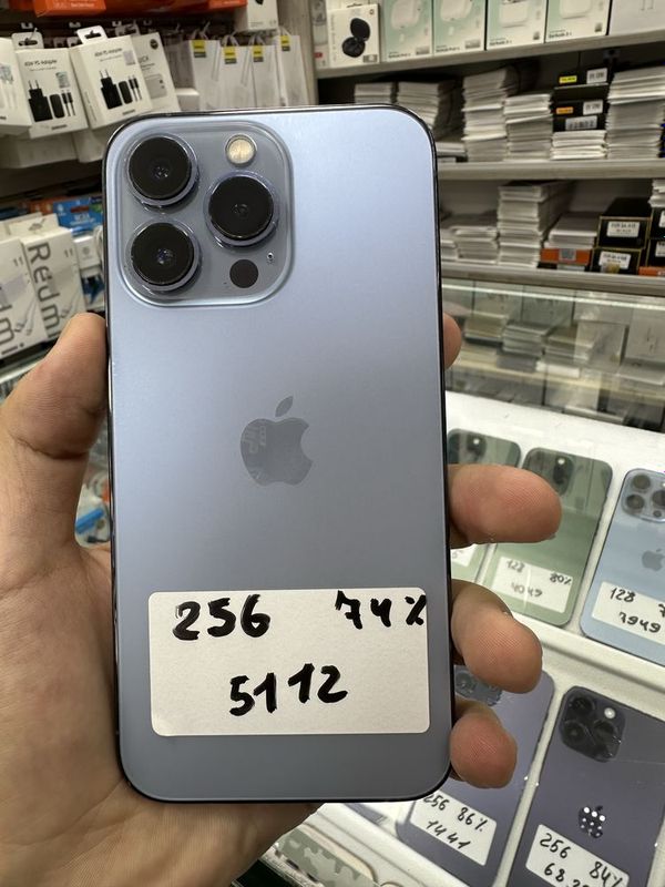 iPhone 13pro BLUE 256GB 74% iPhone 13pro BLUE 256GB 74%