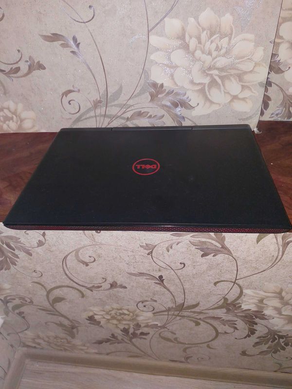 DELL Inspiron 15 Gaming 7566