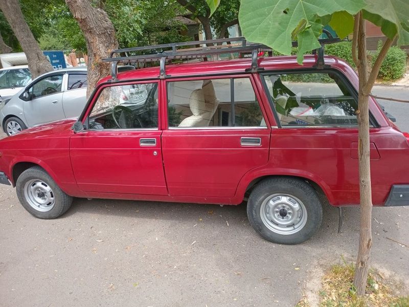 Jiguli Vaz 2104 qizil Jiguli Vaz 2104 qizil