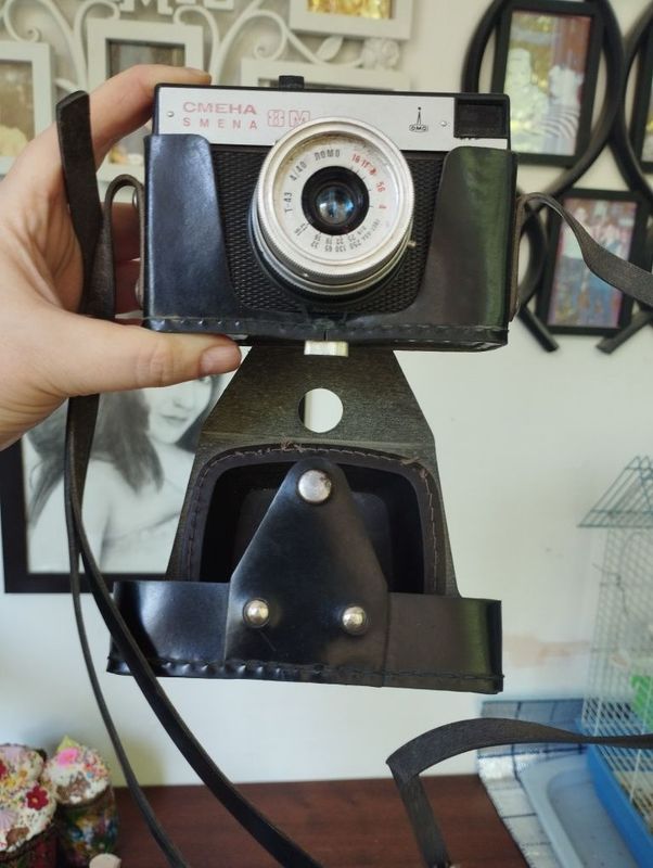 Продаются фотоаппараты советские и механическая бритва