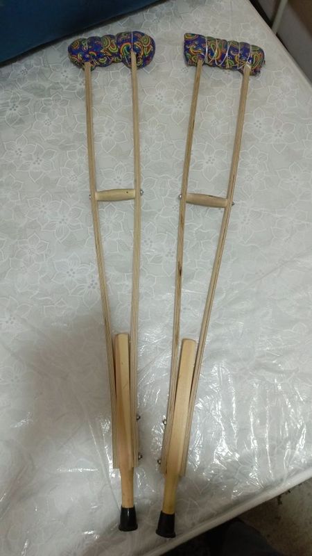 Костыли, ходунки, с регулировкой высоты, новые Костыли, ходунки, с регулировкой высоты, новые