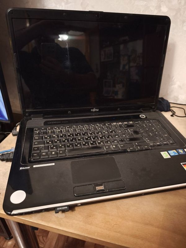 Ноутбук Fujitsu Lifebook NH570, б/у, в хорошем состоянии Ноутбук Fujitsu Lifebook NH570, б/у, в хорошем состоянии