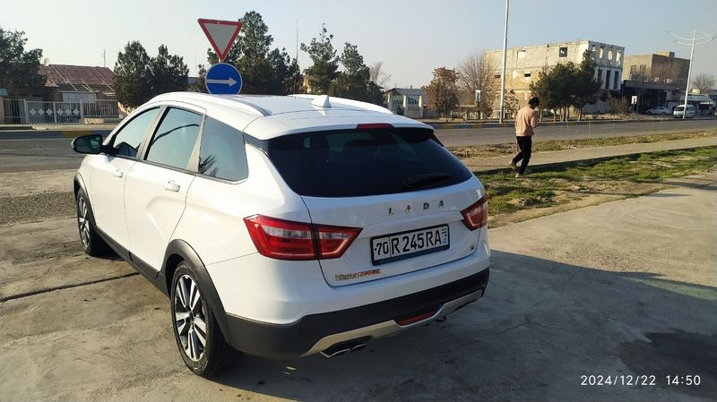 Lada Vesta SW Cross (Comfort)