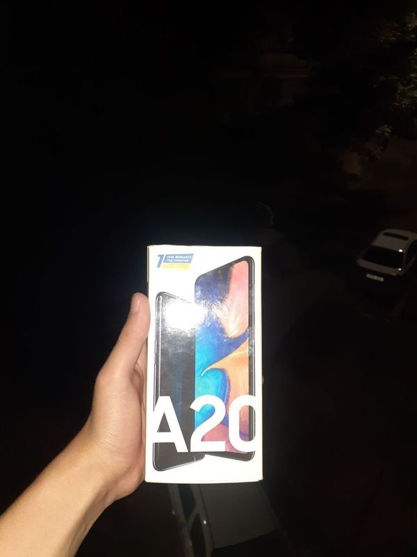 SAMSUNG A 20 32gb SAMSUNG A 20 32gb